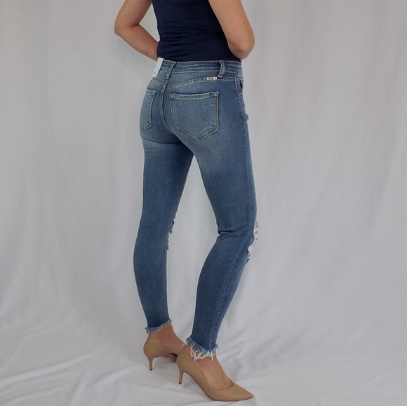 KanCan Distressed denim - Picture 2 of 5